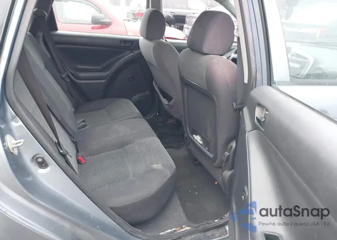 2005 Toyota Matrix z USA, uszkodzony, nr VIN 2T1LR32E35C398766